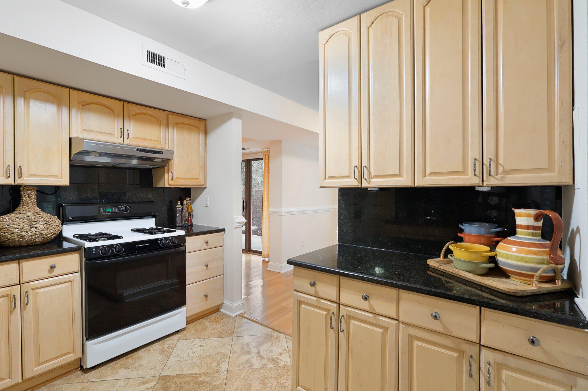 2037 Royal Fern Ct #47/2c Property Photo 13