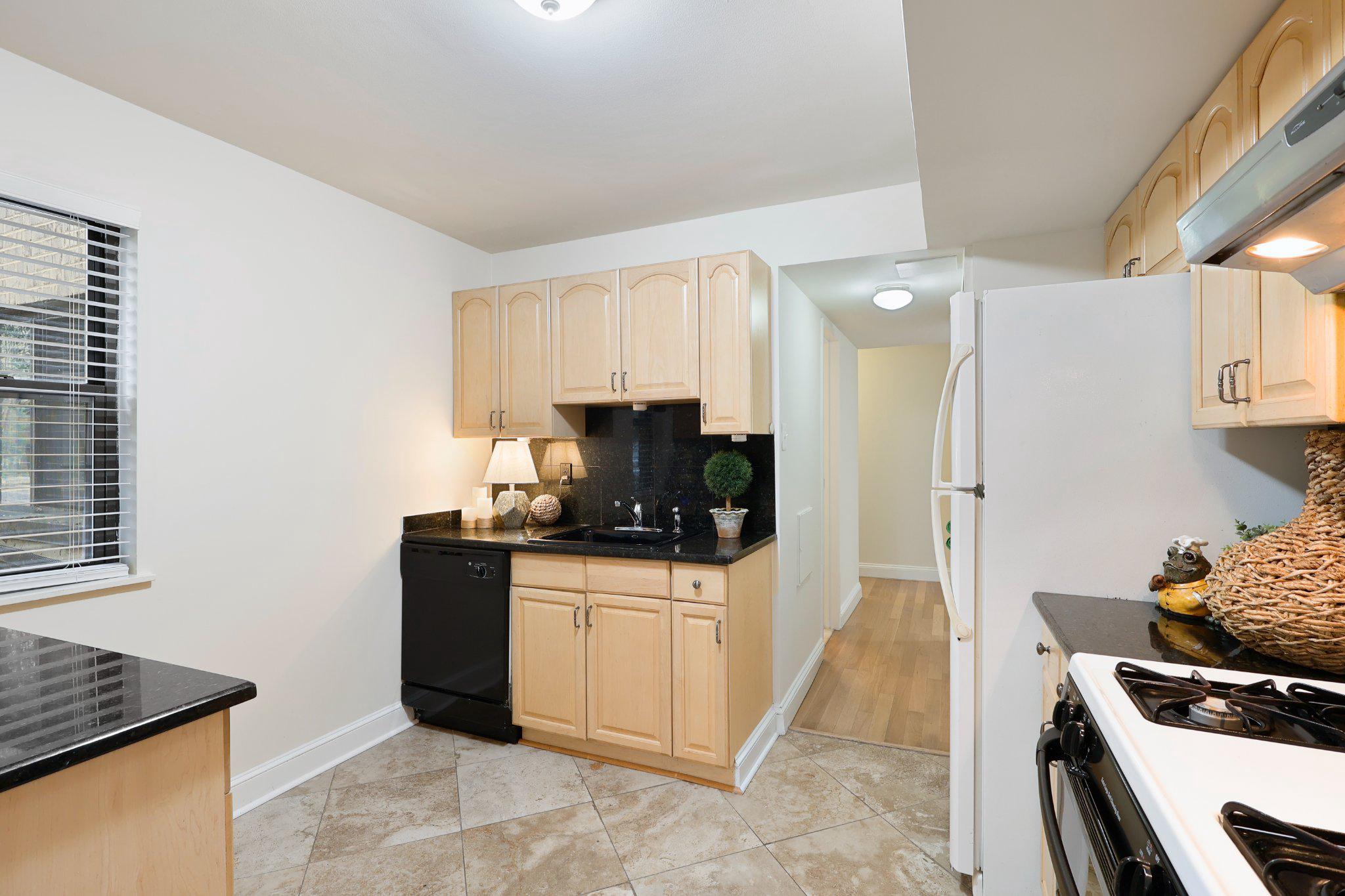 2037 Royal Fern Ct #47/2c Property Photo 14