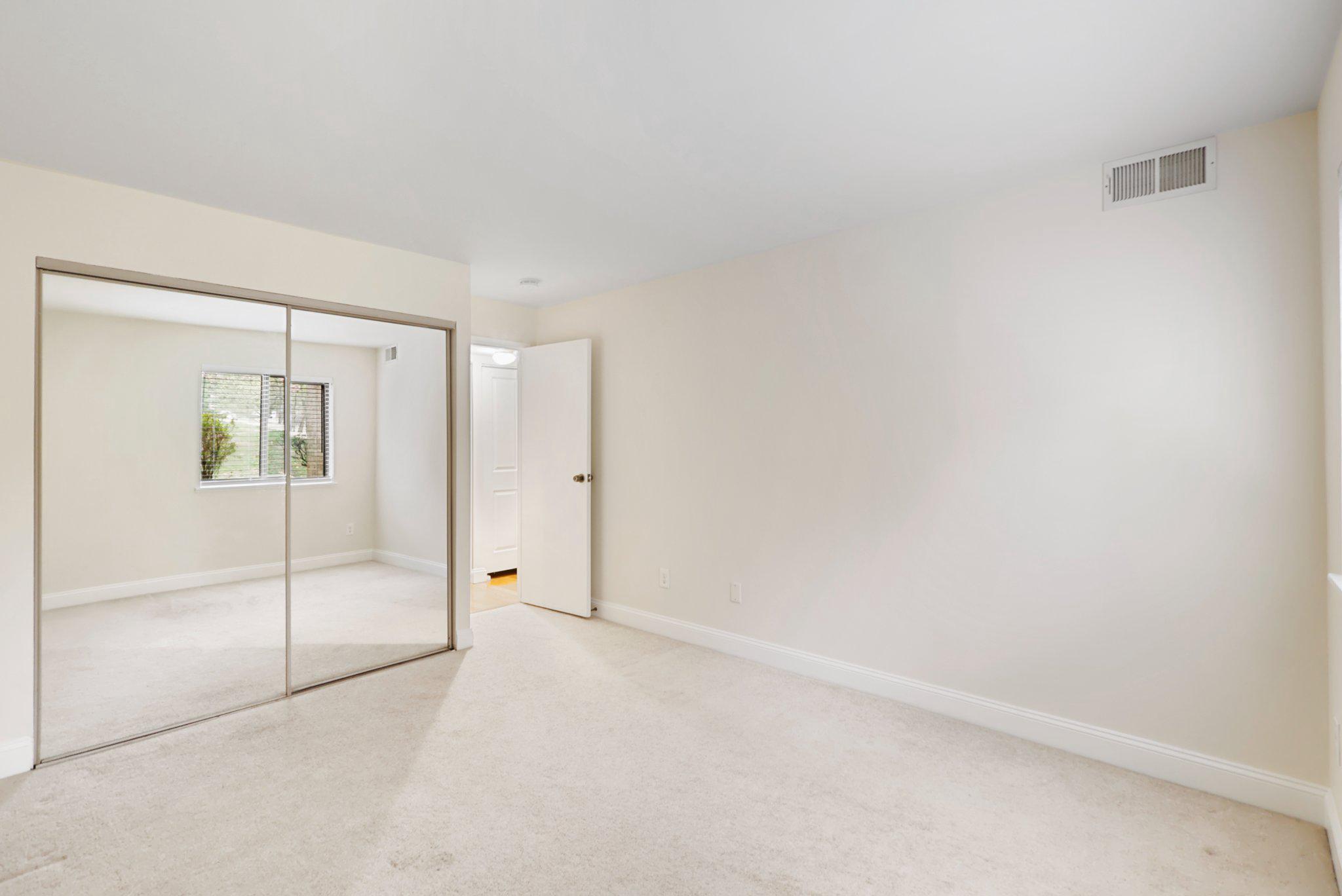 2037 Royal Fern Ct #47/2c Property Photo 33