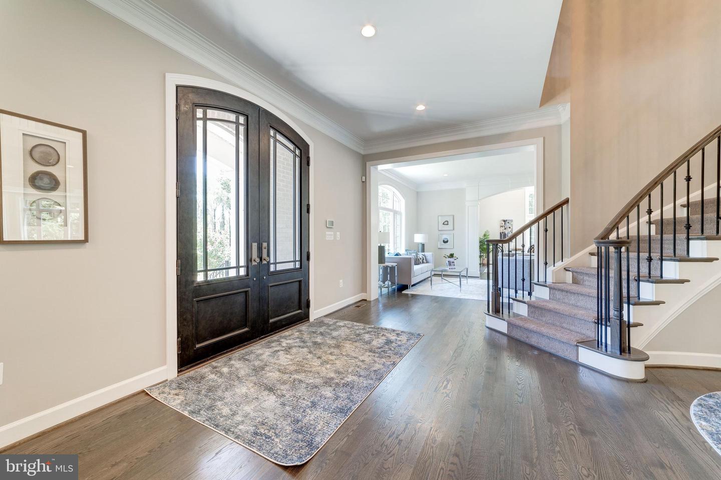 11108 Corobon Property Photo 3