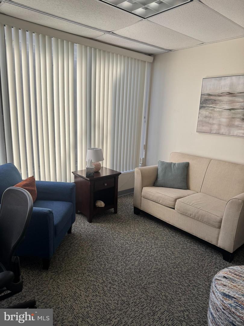11250-#2 Roger Bacon Dr #2 Property Photo 8