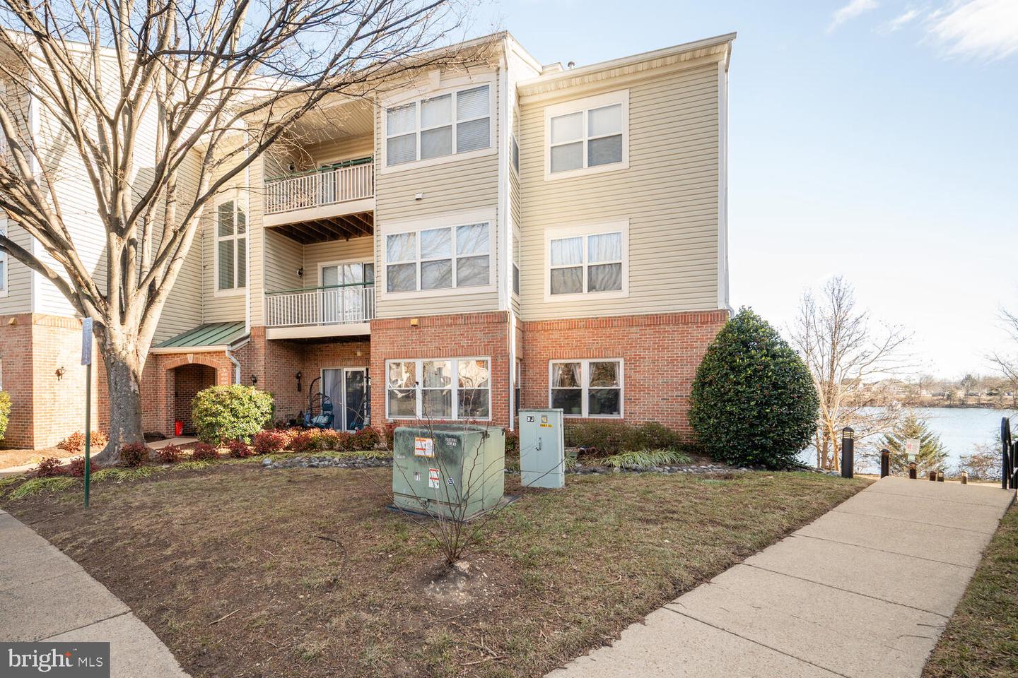 6543 GRANGE LN #202