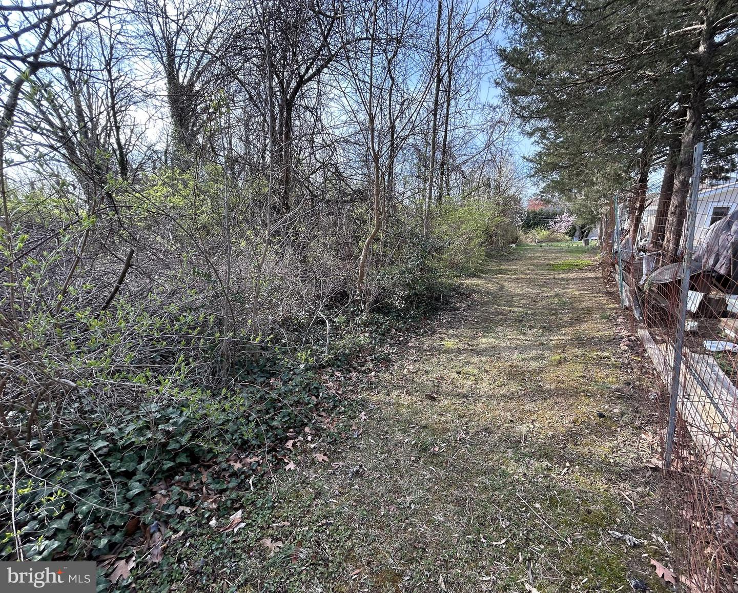 6418 Columbia Pike Property Photo 2