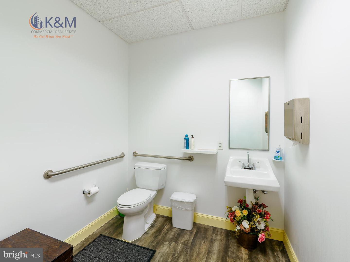 459 Herndon Pkwy #14 Property Photo 11