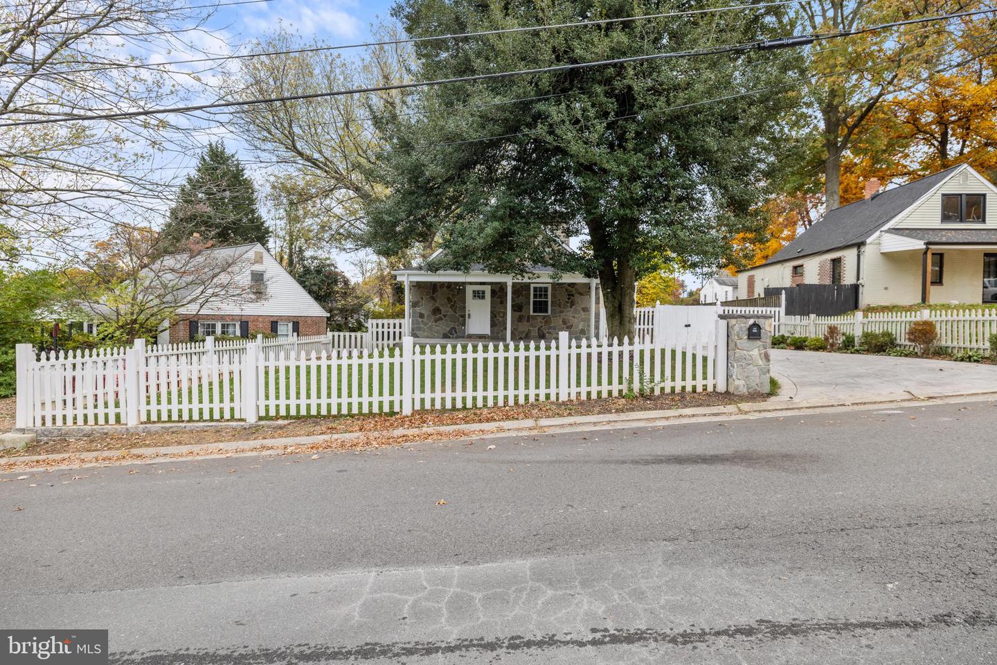 7213 Tyler Ave Property Photo 1