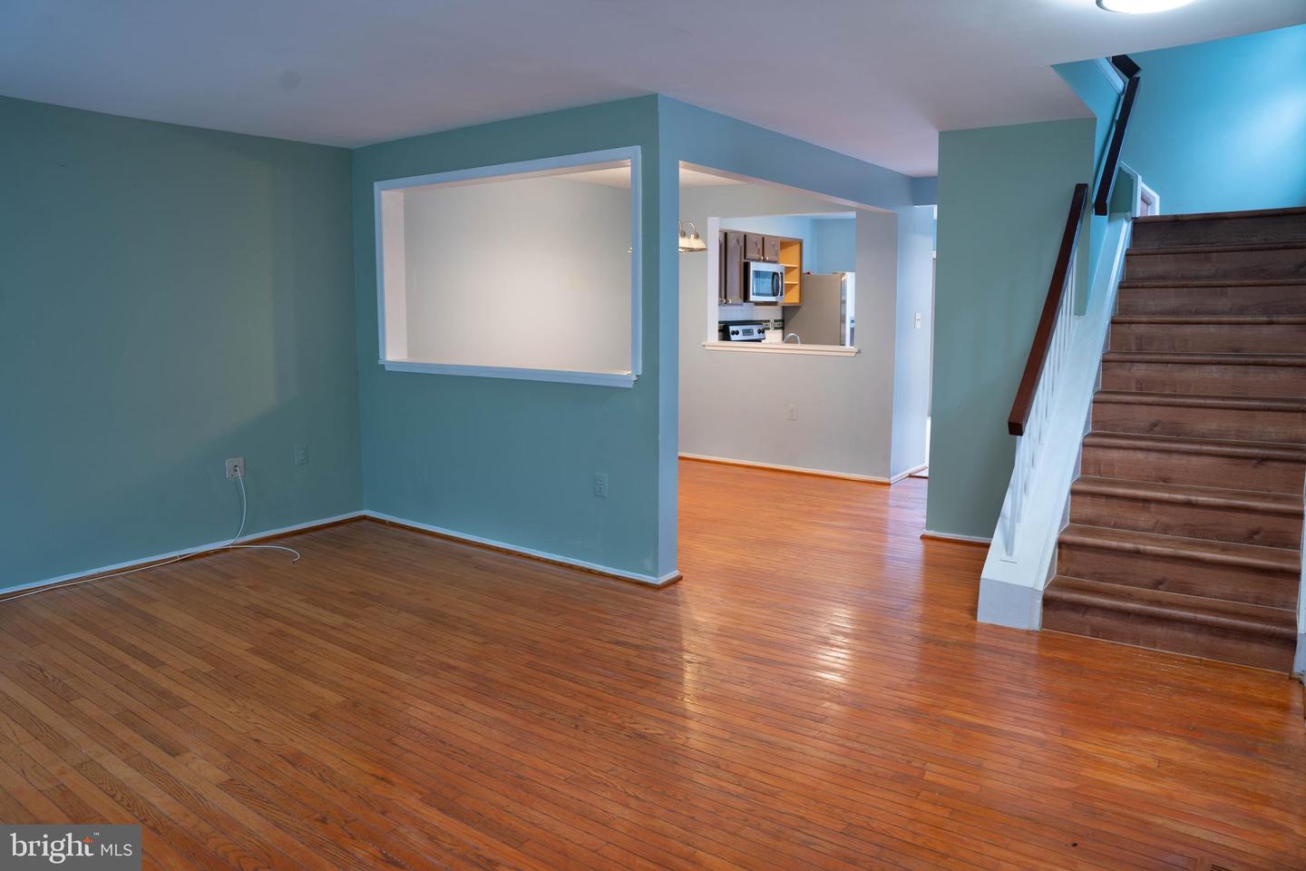 8654 Venoy Ct Property Photo 7