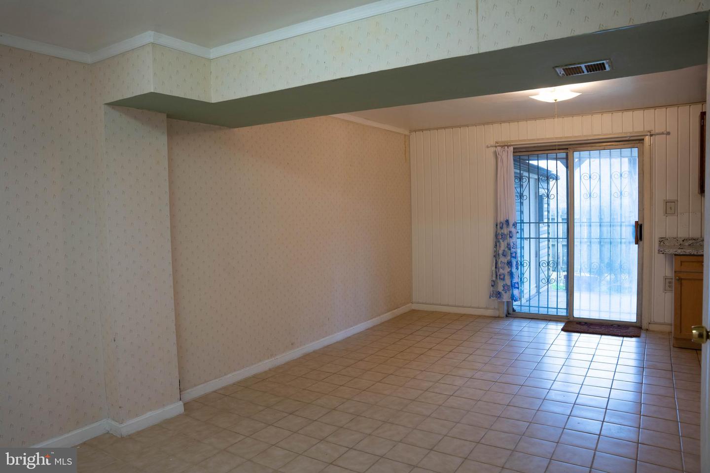 8654 Venoy Ct Property Photo 26
