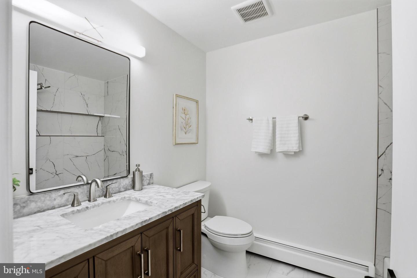 11328 Vale Rd Property Photo 17
