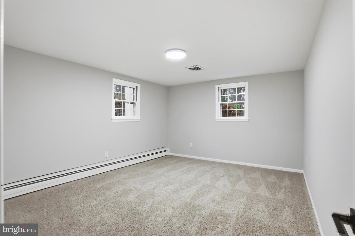 11328 Vale Rd Property Photo 25
