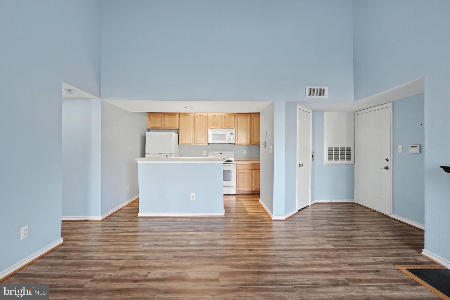 12150 Penderview Ter #1335 Property Photo 8