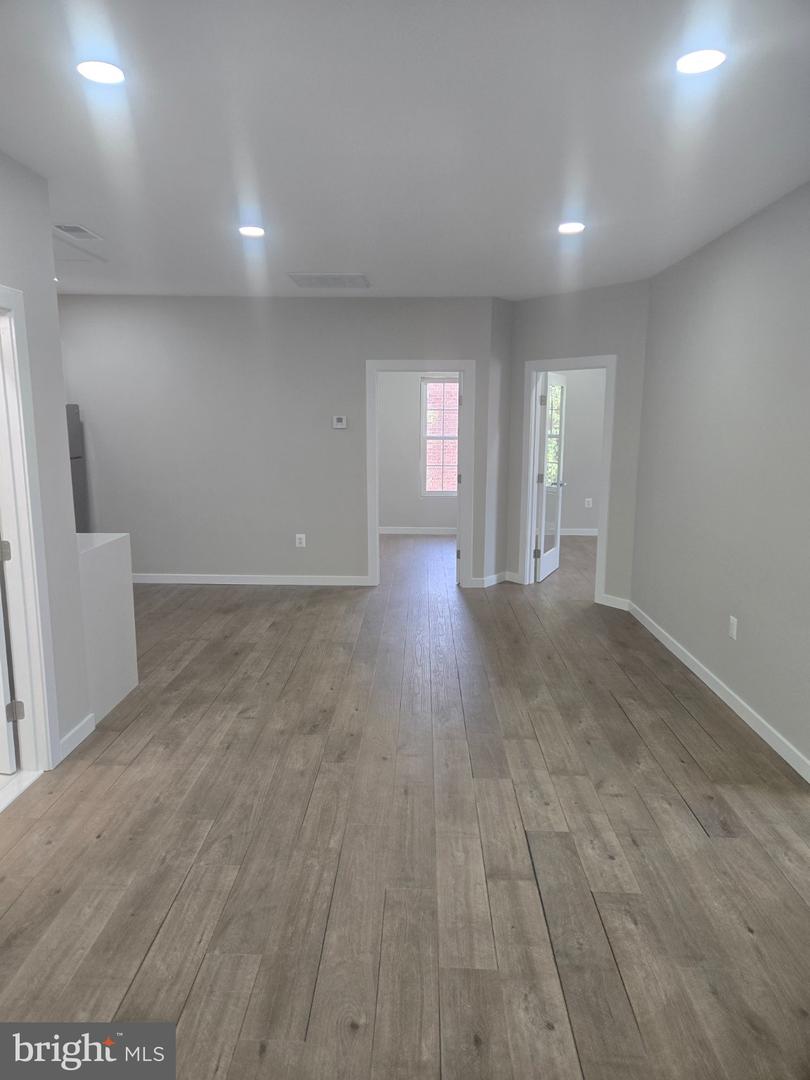 10511 Braddock Rd #1b Property Photo 2