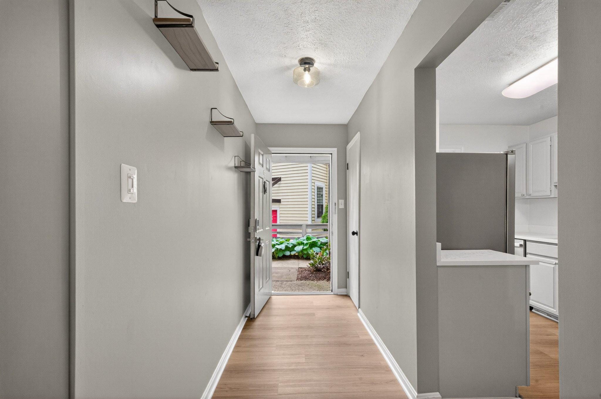 10146 Oakton Terrace Rd #10146 Property Photo 5