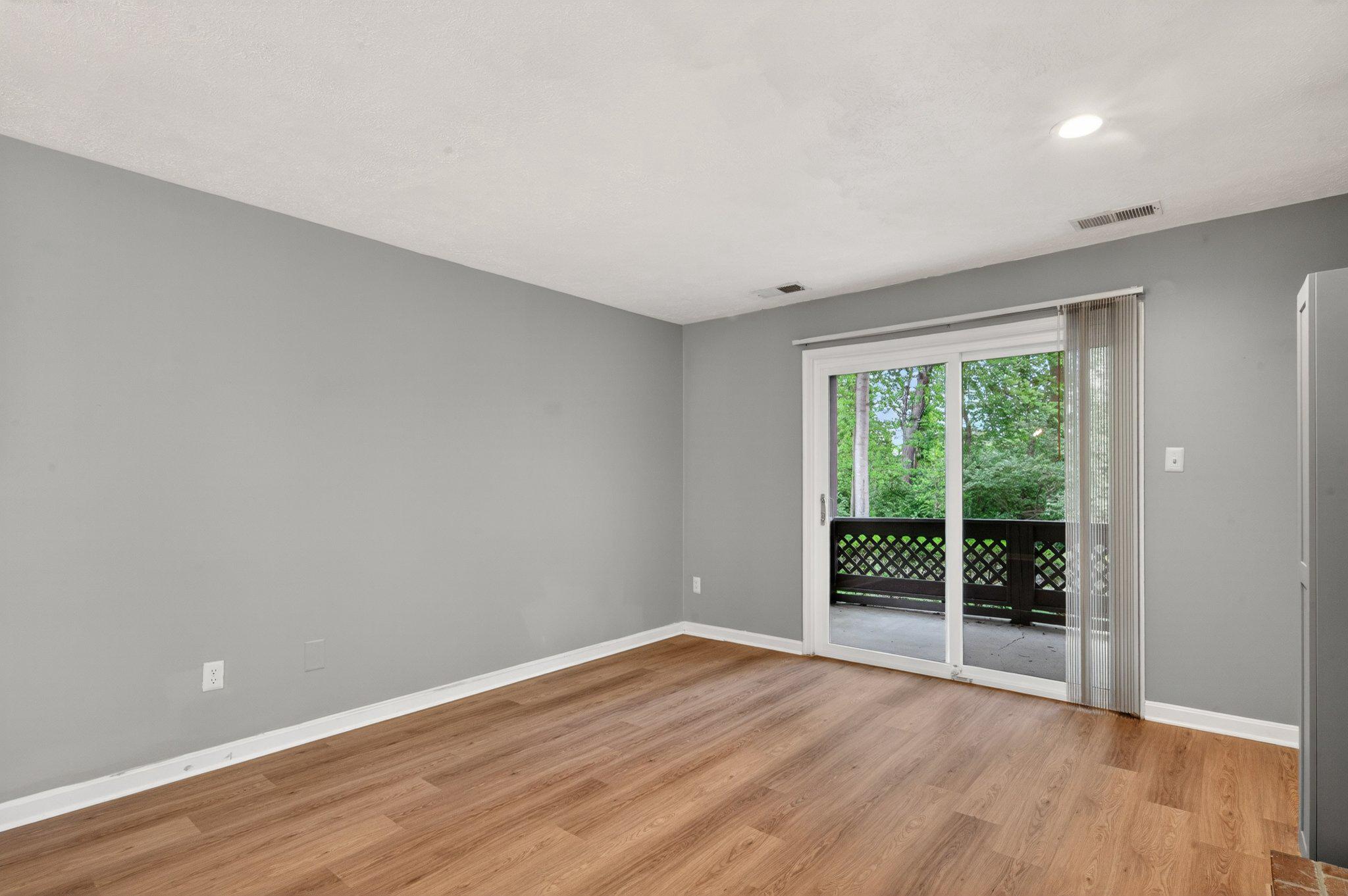 10146 Oakton Terrace Rd #10146 Property Photo 13