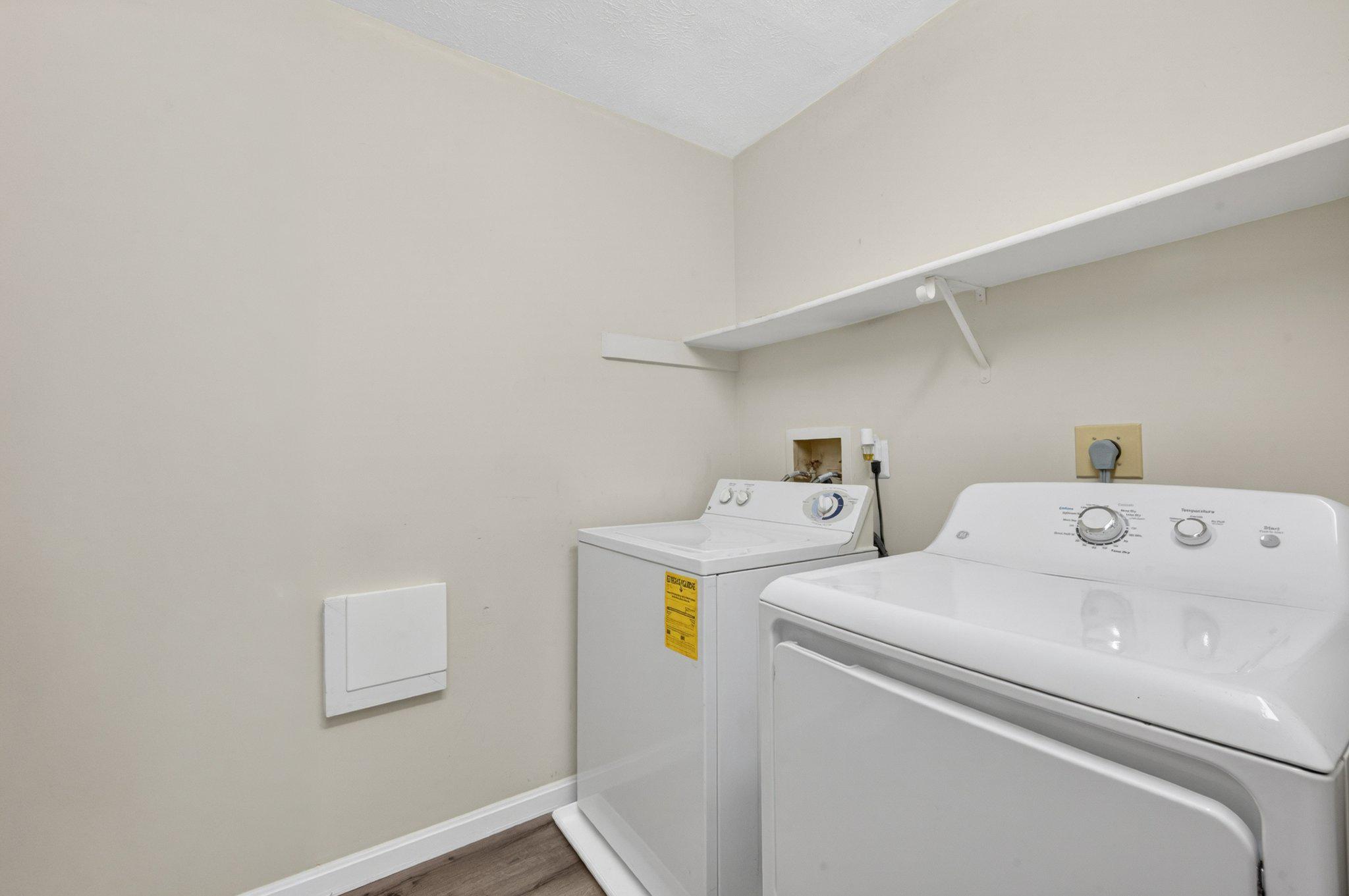 10146 Oakton Terrace Rd #10146 Property Photo 20
