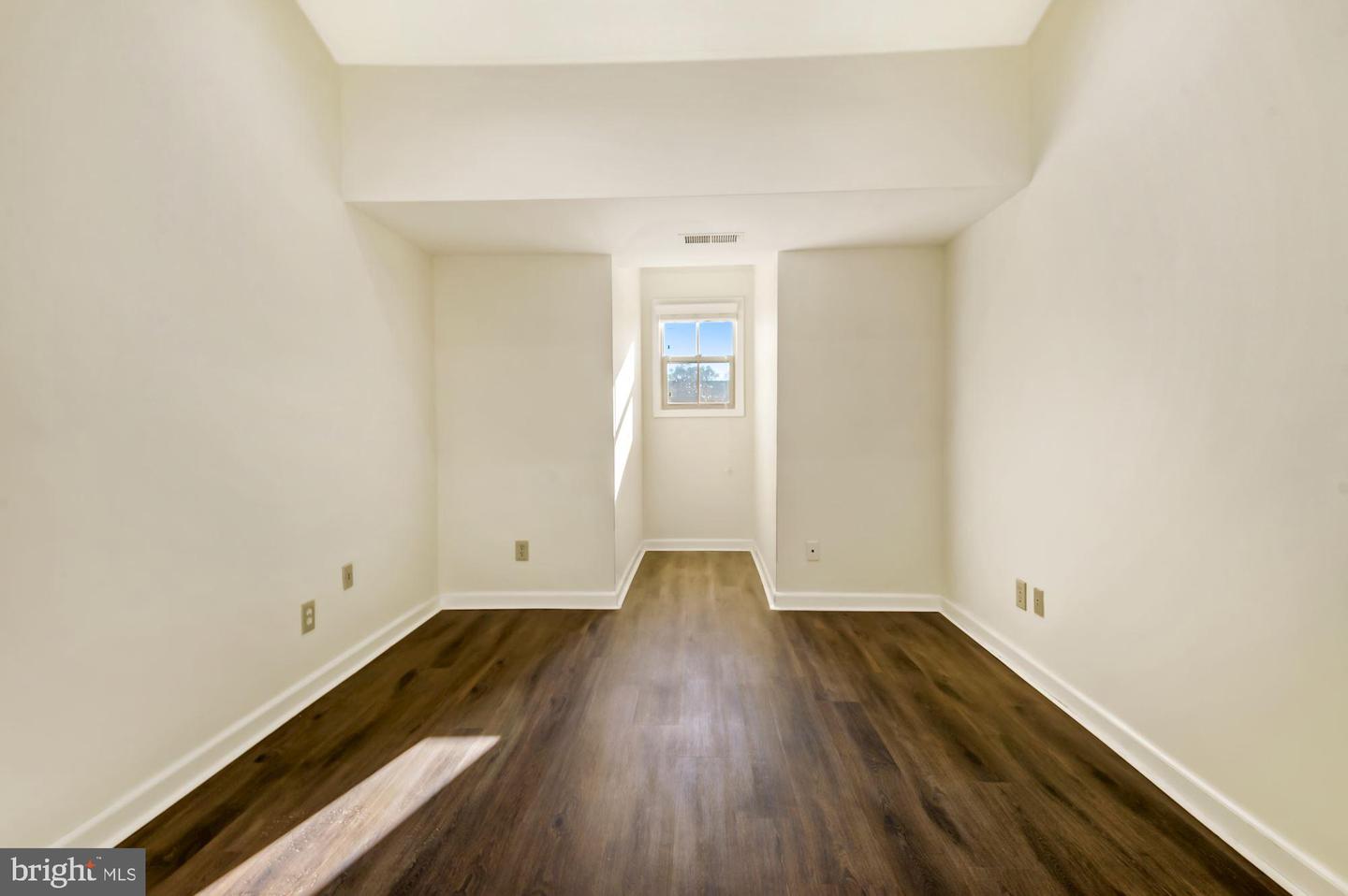 1146 Walker Rd #g&h Property Photo 16