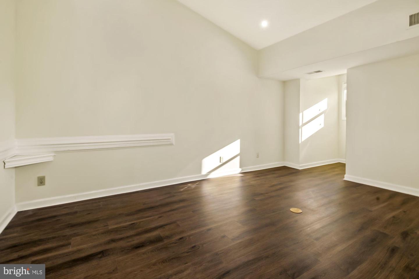 1146 Walker Rd #g&h Property Photo 18