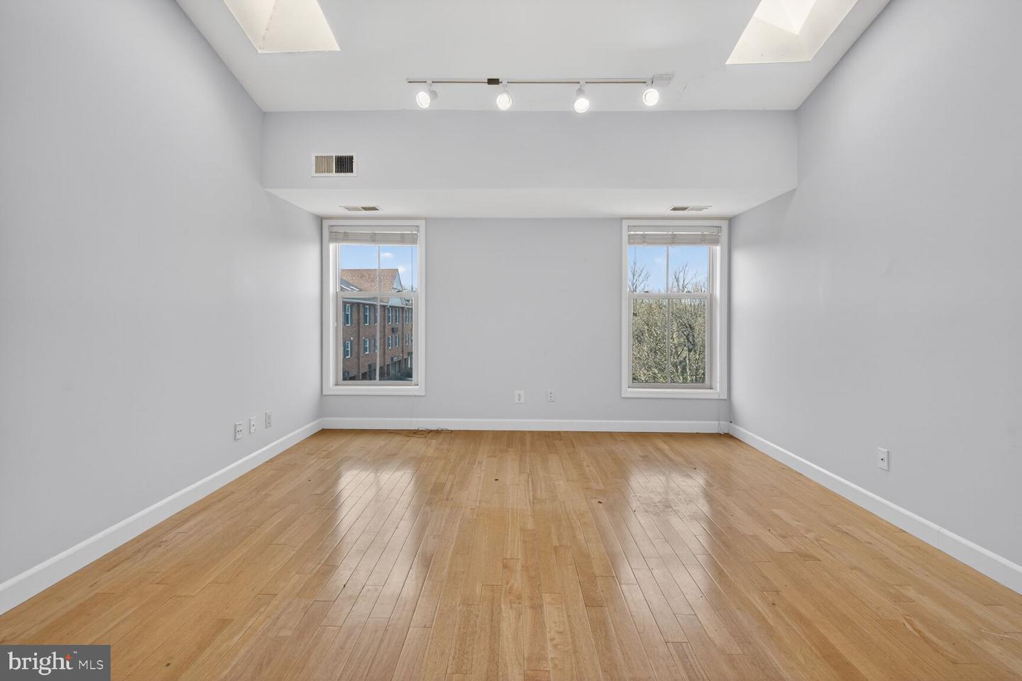 1146 Walker Rd #g&h Property Photo 31