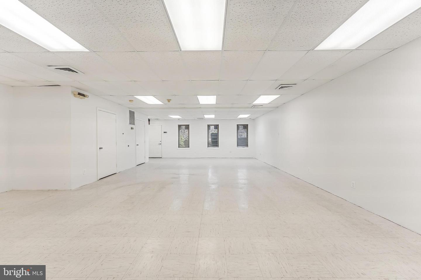 299 Herndon Pkwy #106 Property Photo 6