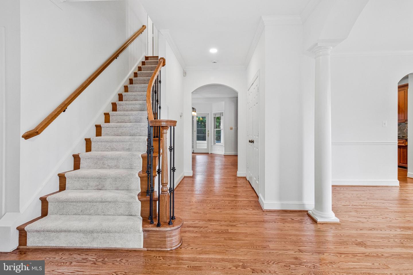 6312 Maryview St Property Photo 2