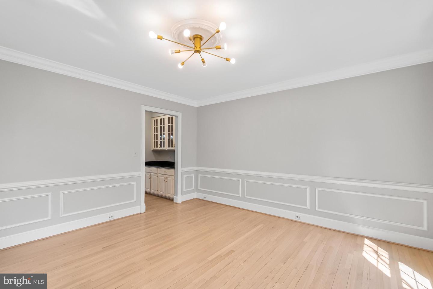 12187 Brecknock St Property Photo 11