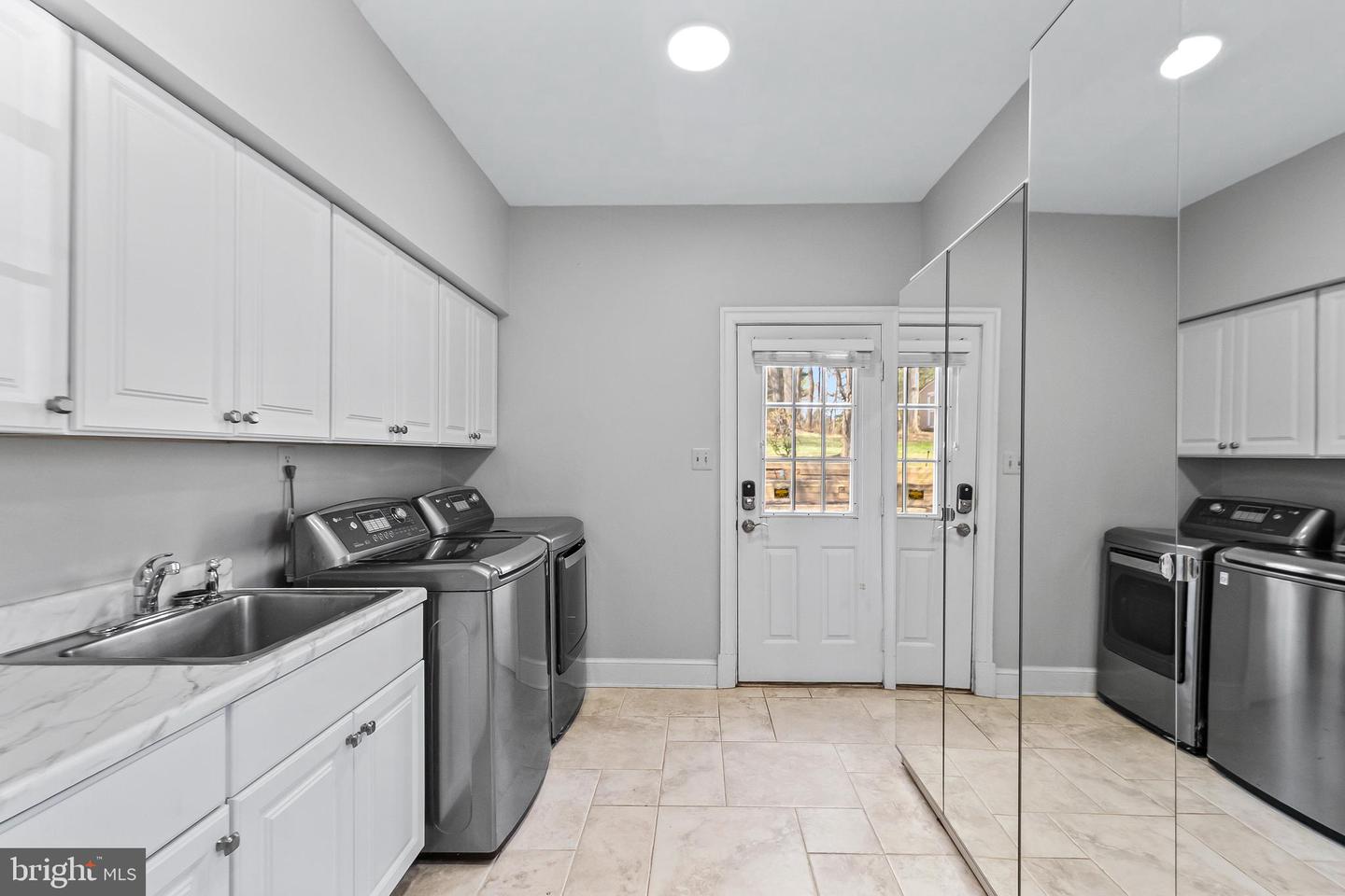 12187 Brecknock St Property Photo 22