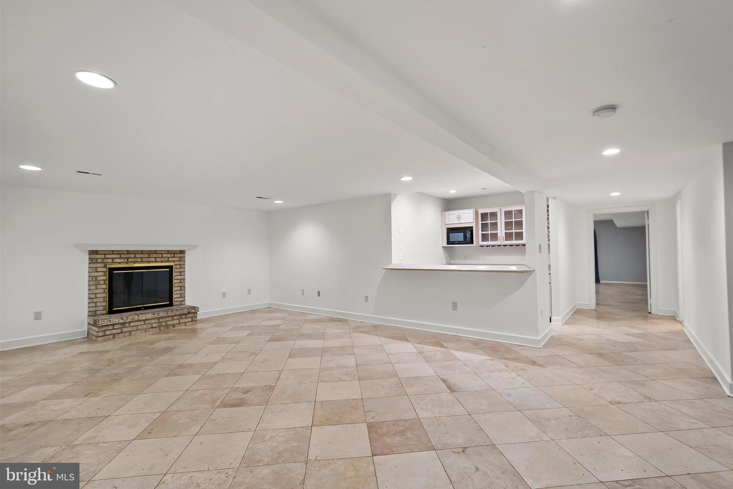 12187 Brecknock St Property Photo 40