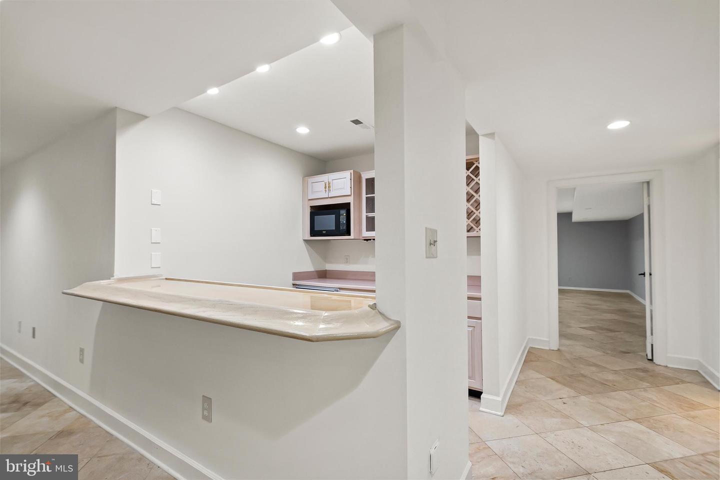 12187 Brecknock St Property Photo 42