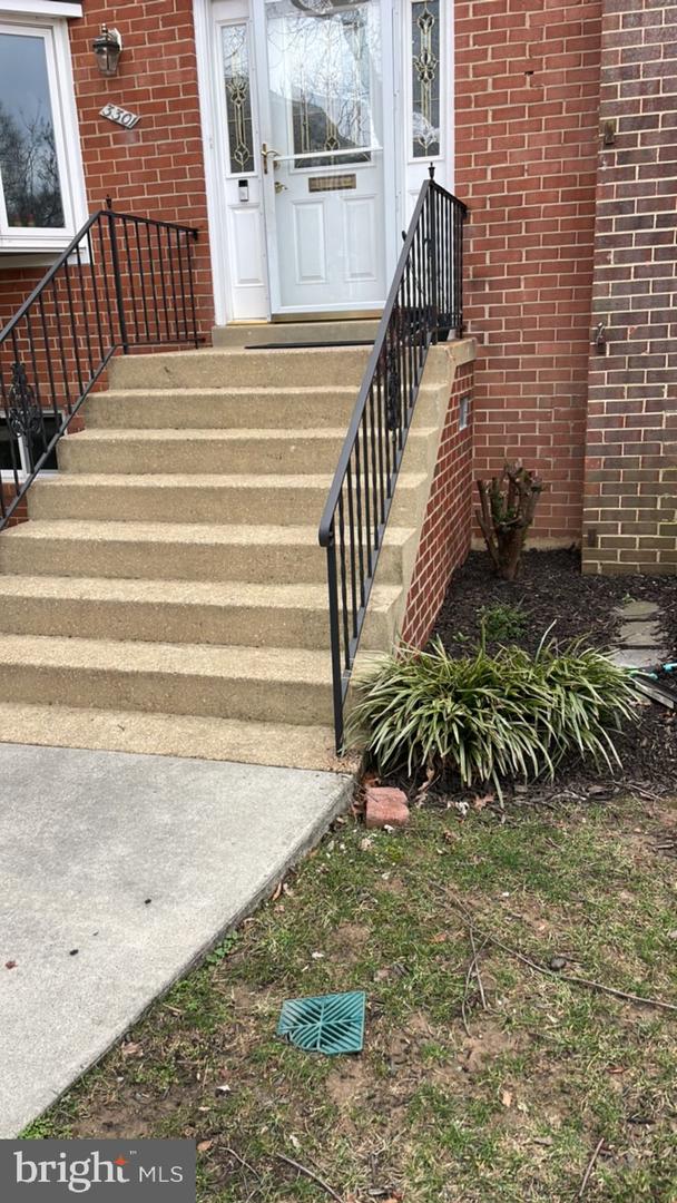 3301 Spring Ln Property Photo 1
