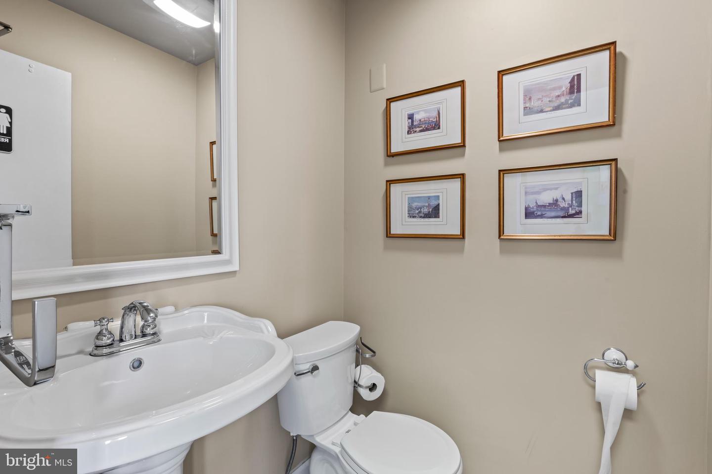 11739 Bowman Green Dr #suite 100 Property Photo 42