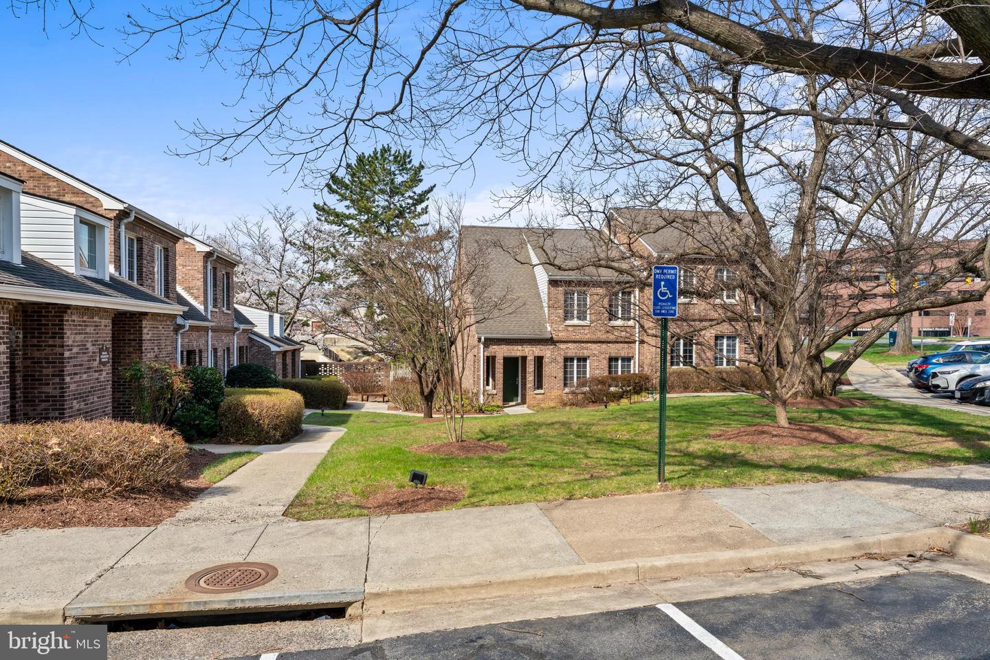 11739 Bowman Green Dr #suite 100 Property Photo 48