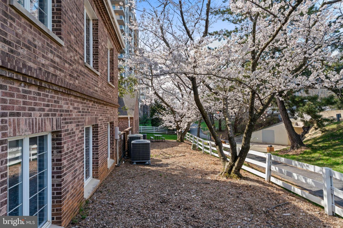 11739 Bowman Green Dr #suite 100 Property Photo 50