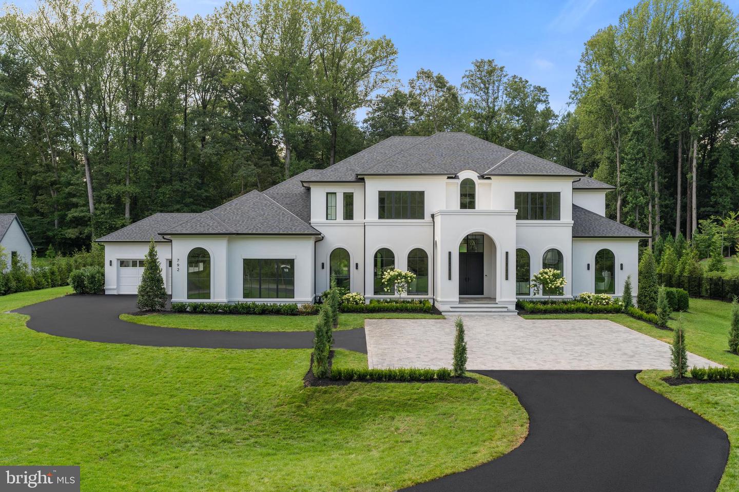 792 Falls Farm Ct Property Photo 1