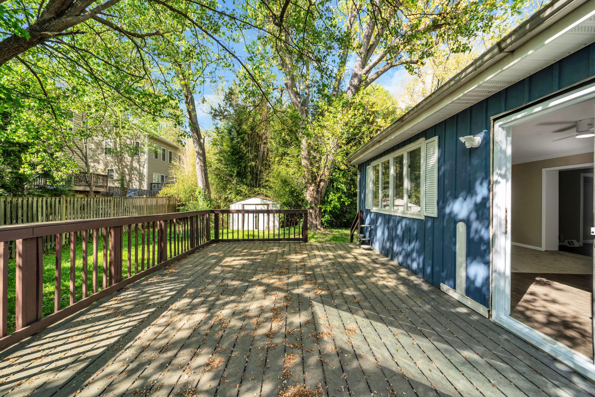 8106 Fort Hunt Rd Property Photo 6