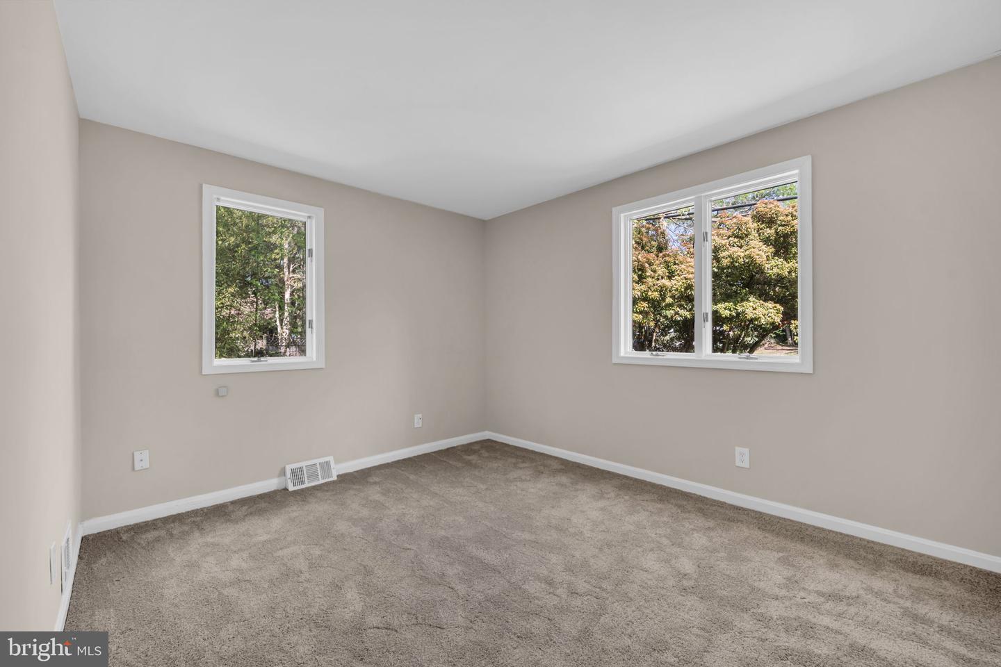 8106 Fort Hunt Rd Property Photo 29