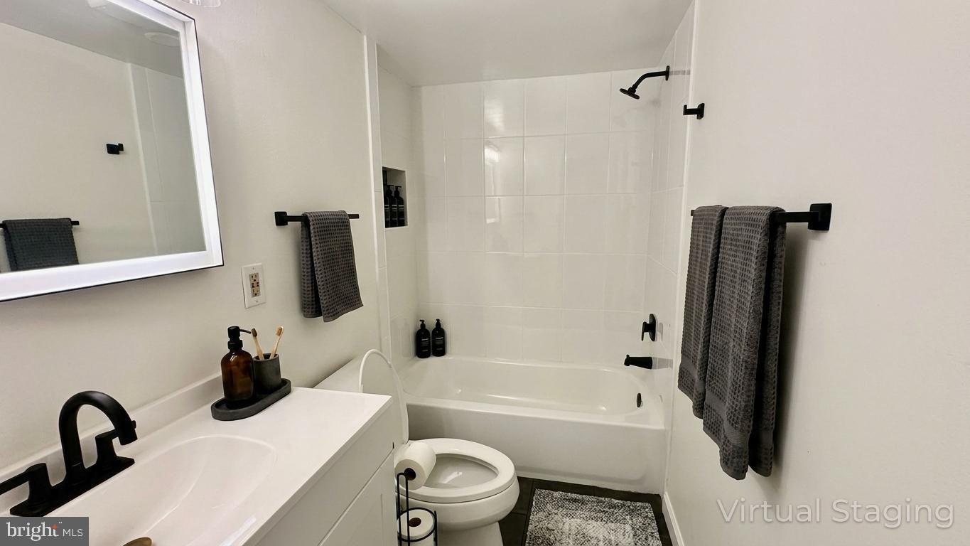 11209 Mobile Dr Property Photo 12