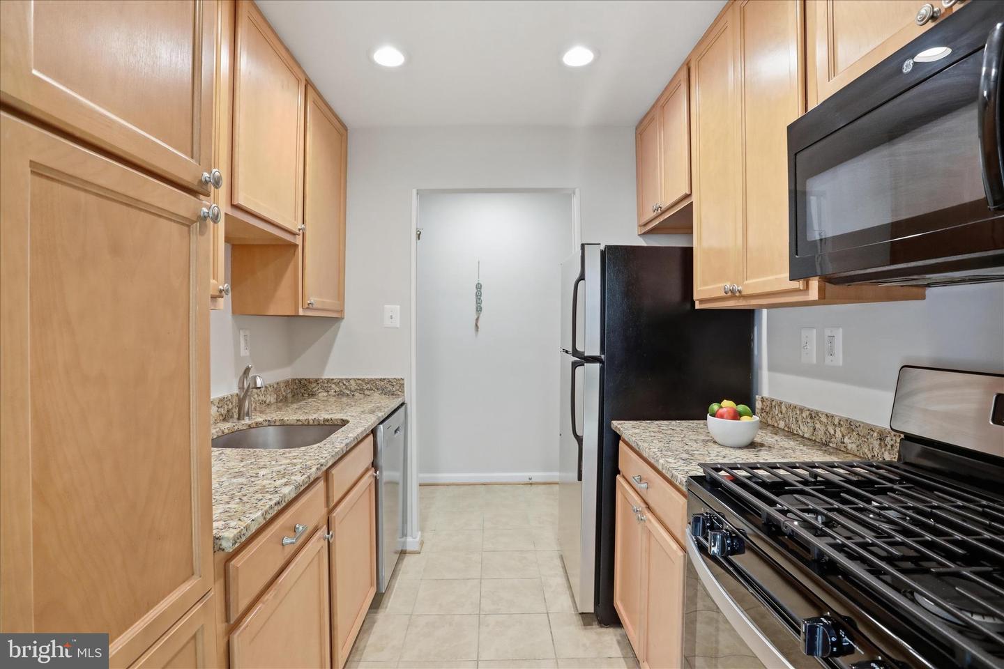 7097 Spring Garden Dr #101 Property Photo 4