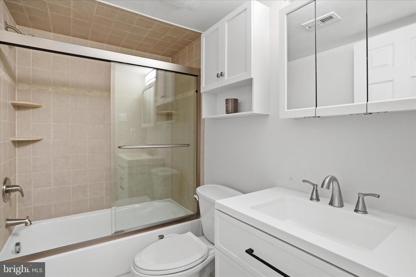 7097 Spring Garden Dr #101 Property Photo 24