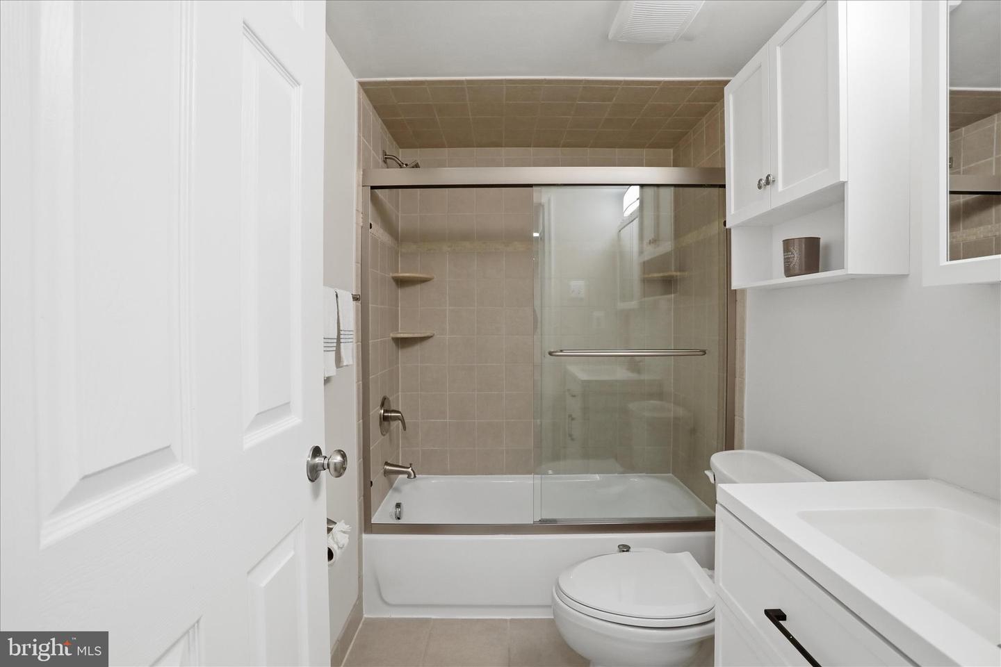 7097 Spring Garden Dr #101 Property Photo 25