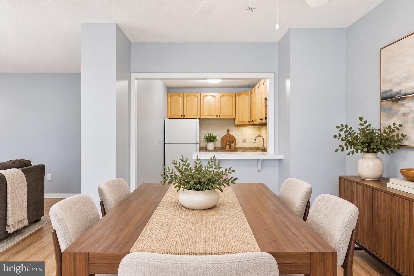 2059 Huntington Ave #304 Property Photo 8