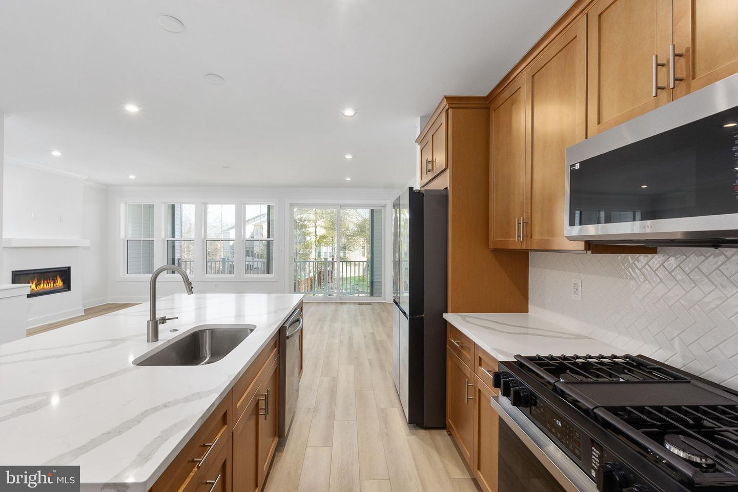 8456 Begonia Ln Property Photo 13