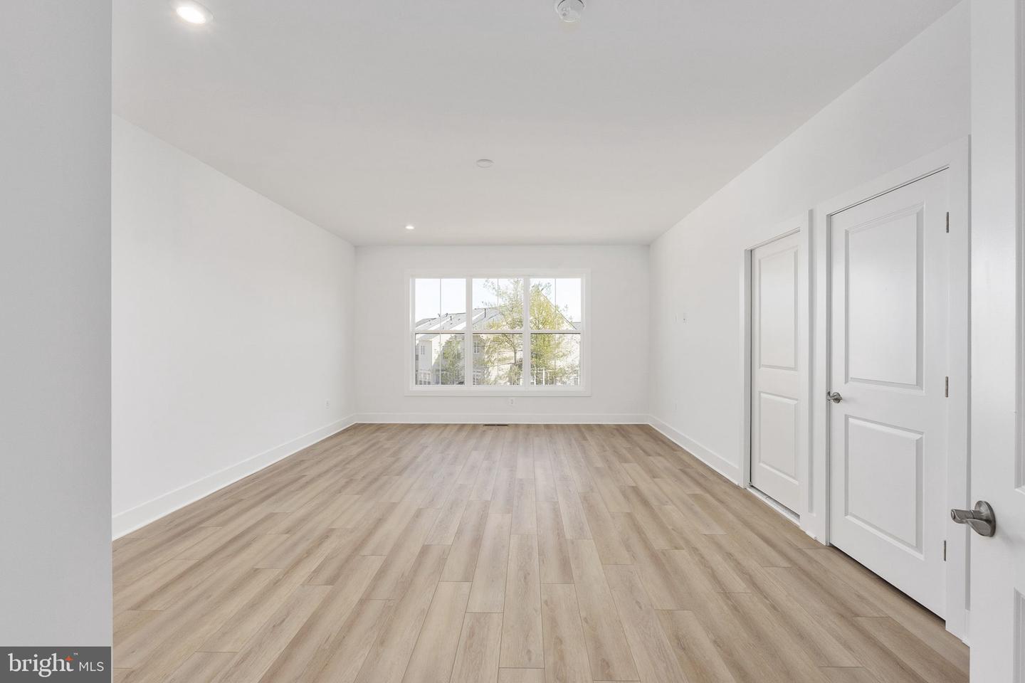 8456 Begonia Ln Property Photo 33