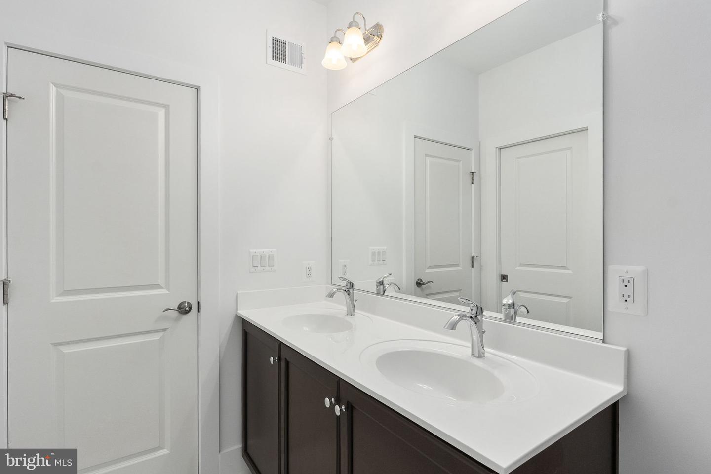 8456 Begonia Ln Property Photo 35