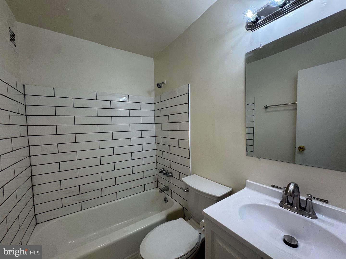 6621 Wakefield Dr #107 Property Photo 12