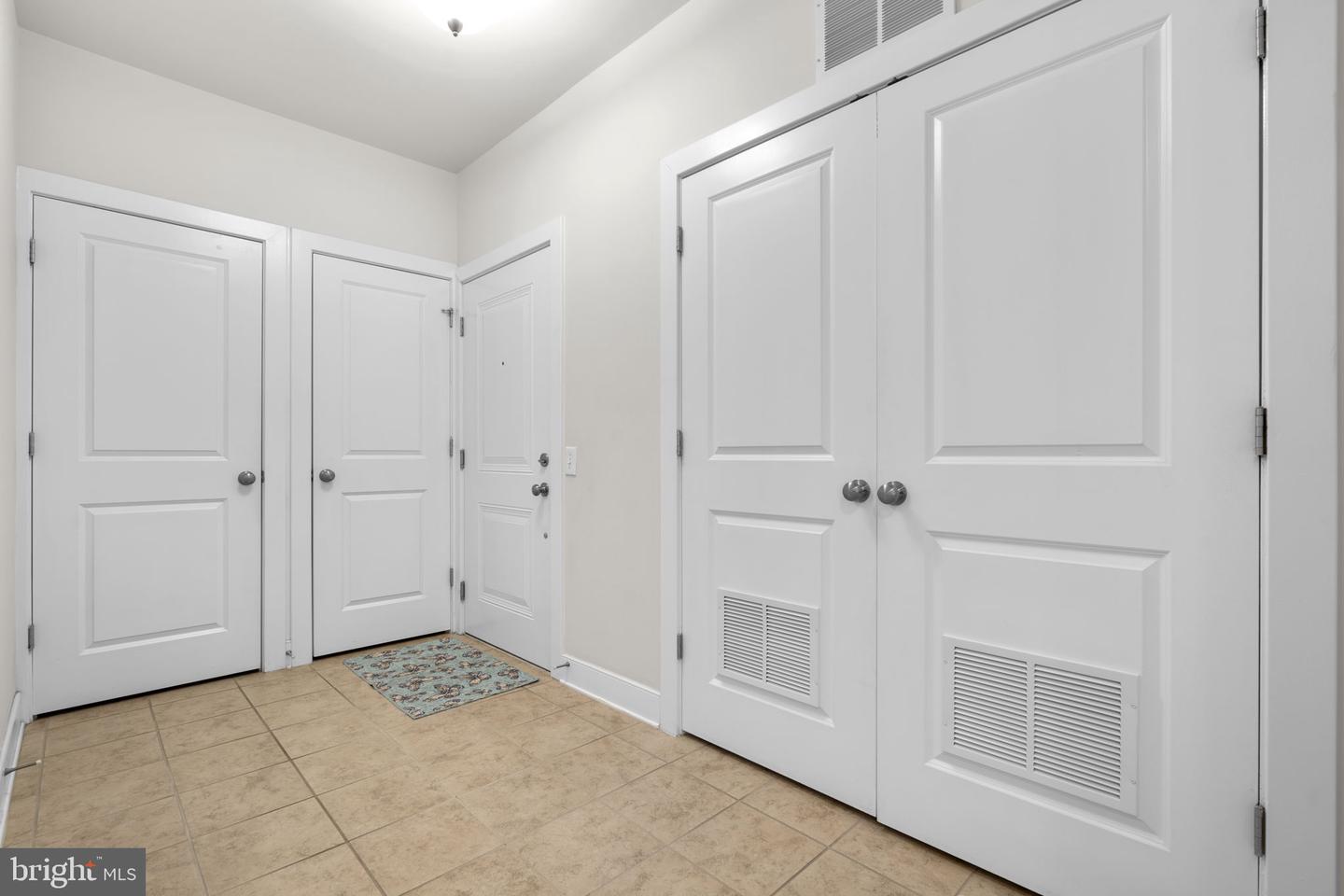 9521 Bastille St #305 Property Photo 5