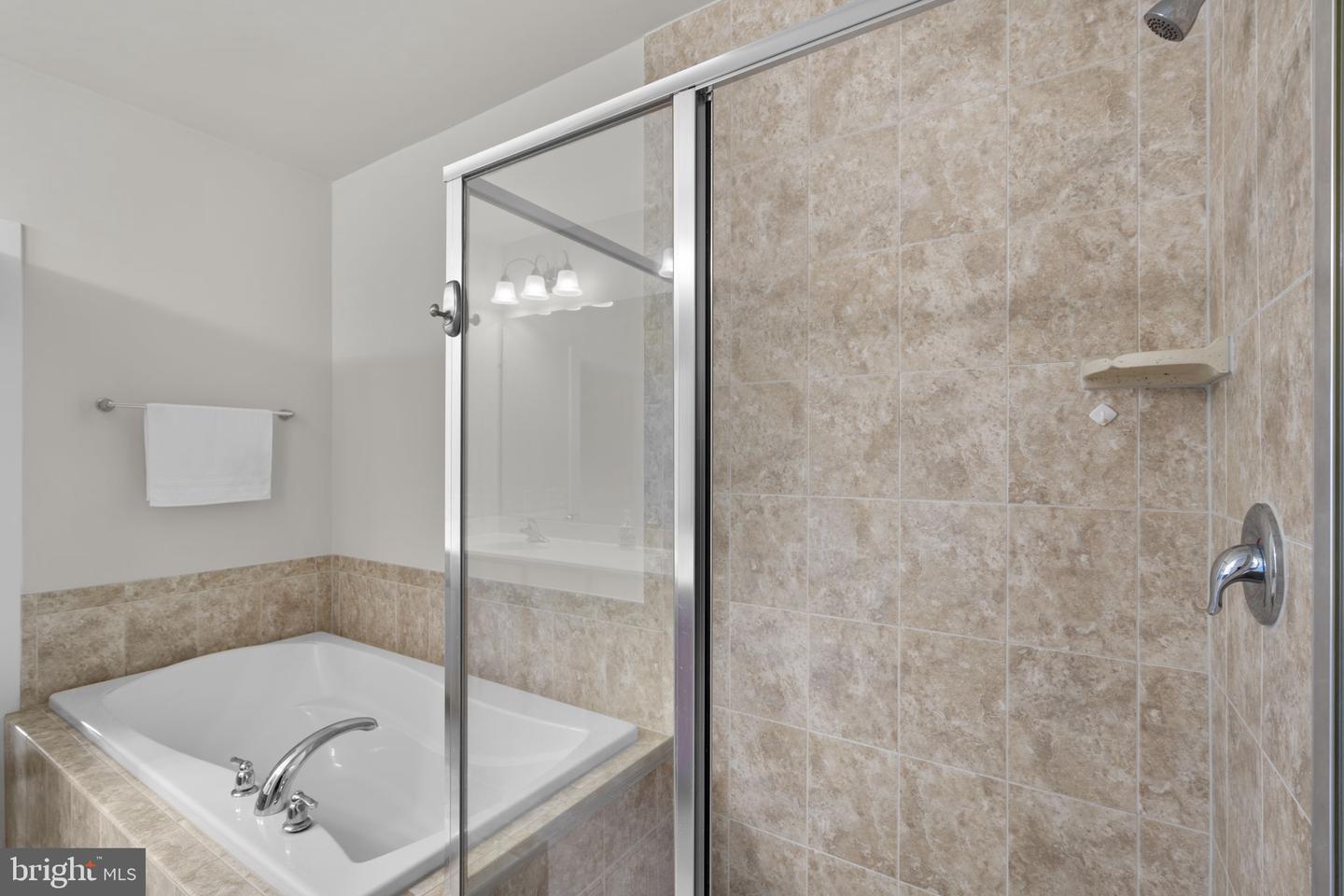 9521 Bastille St #305 Property Photo 20