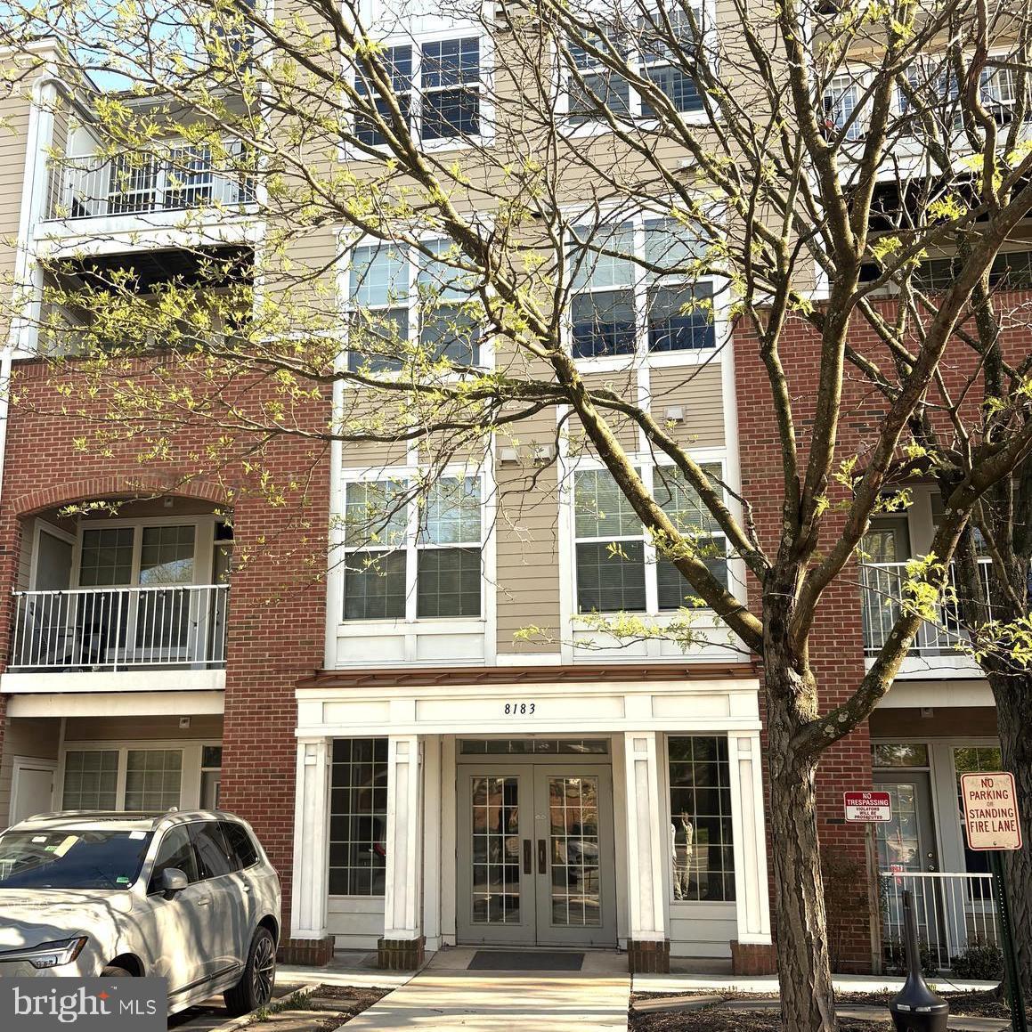 8183 CARNEGIE HALL CT #109 Property Photo 1