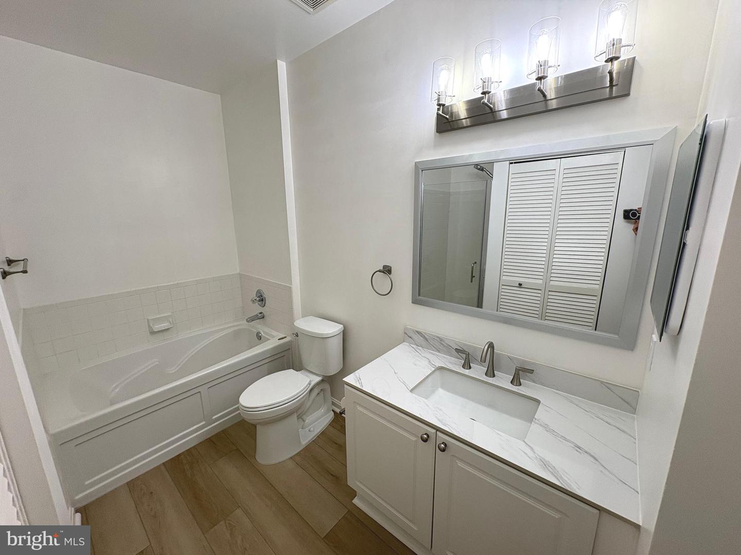 8183 Carnegie Hall Ct #109 Property Photo 13