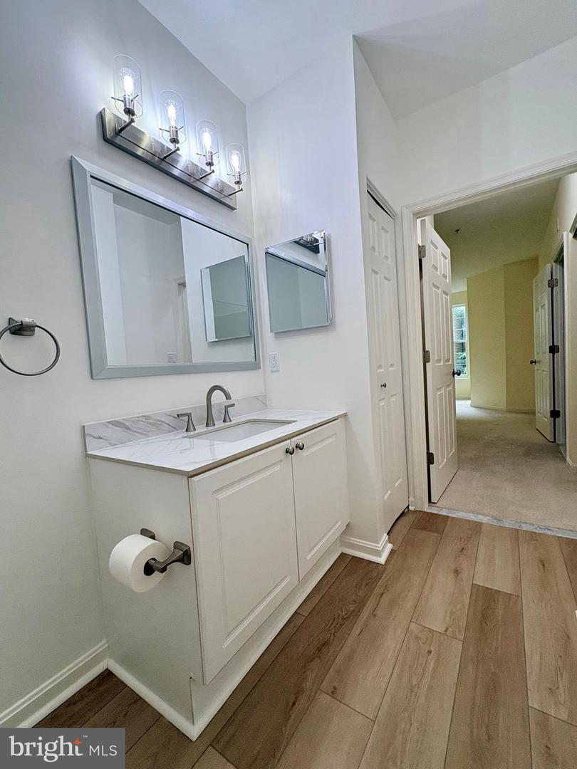 8183 Carnegie Hall Ct #109 Property Photo 14