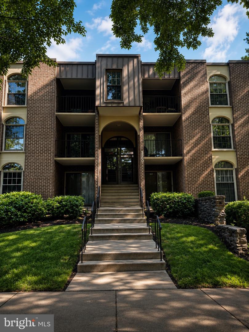 3300 Woodburn Village Dr #31 Property Photo 1