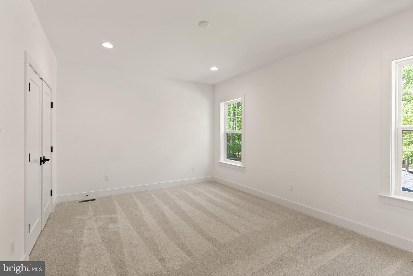 11800 Valley Rd Property Photo 49